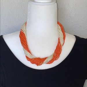 Vintage: Coral and White Beaded Nacklace